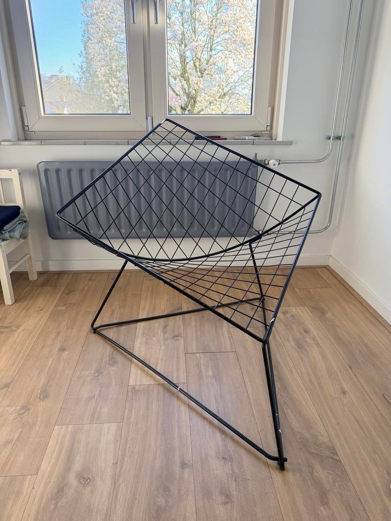 Oti' loungestoel van Niels Gammelgaard, Huis en Inrichting, Stoelen, Ophalen, Zwart, Zo goed als nieuw, Metaal
