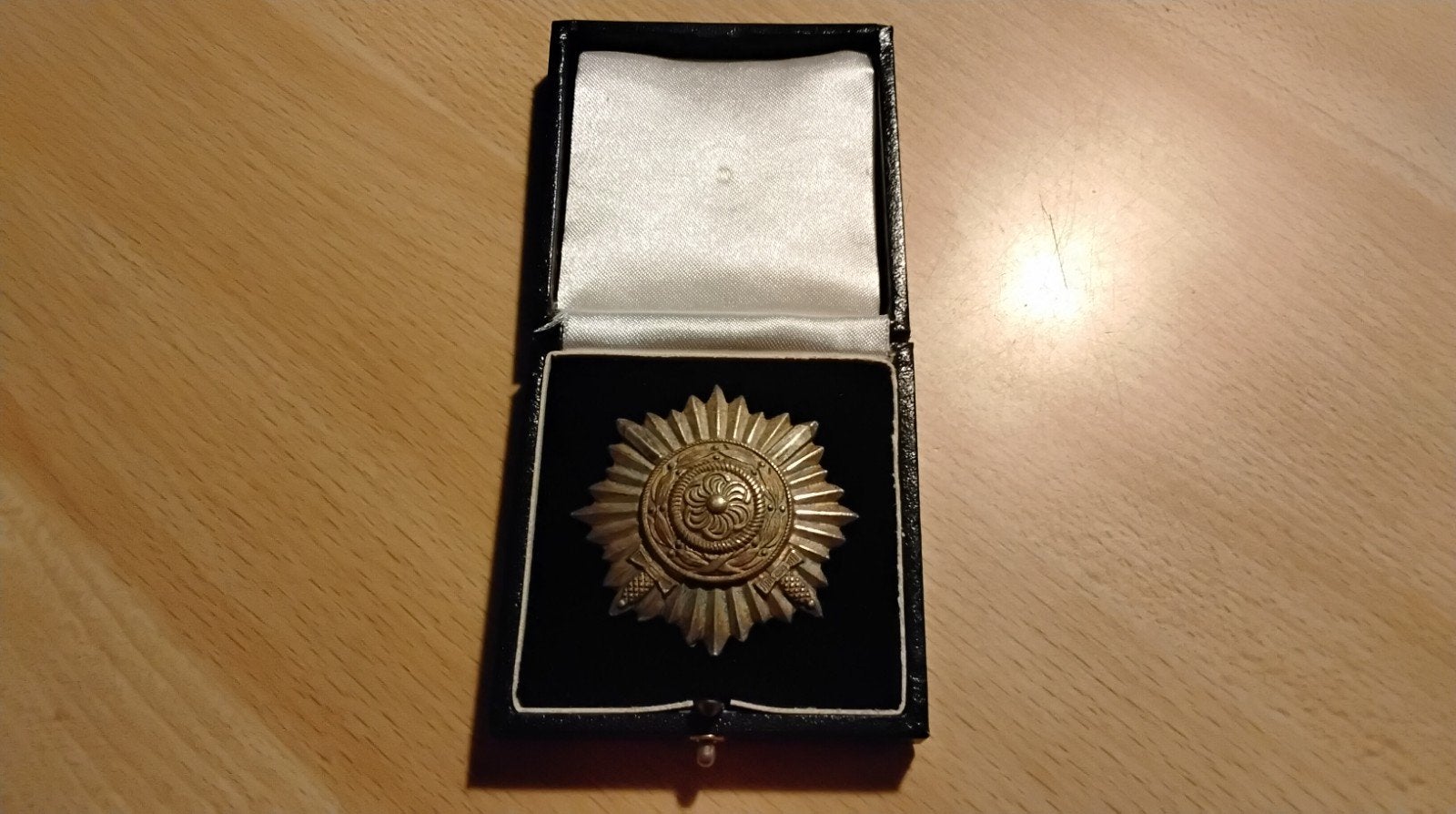 Ostvolker met zwaarden, Verzamelen, Ophalen of Verzenden, Nederland