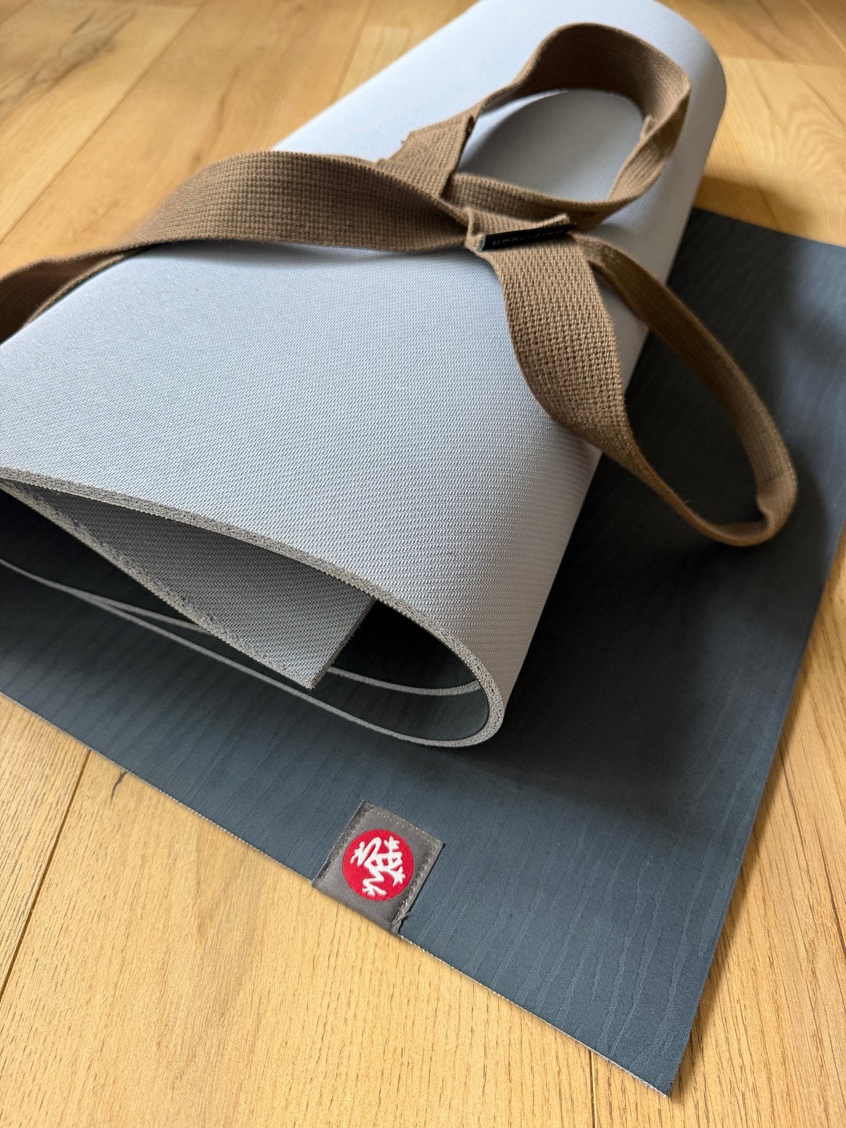 Manduka eKO yogamat 5 mm – blauw – bijna nieuw, Ophalen of Verzenden, Zo goed als nieuw, Yogamat