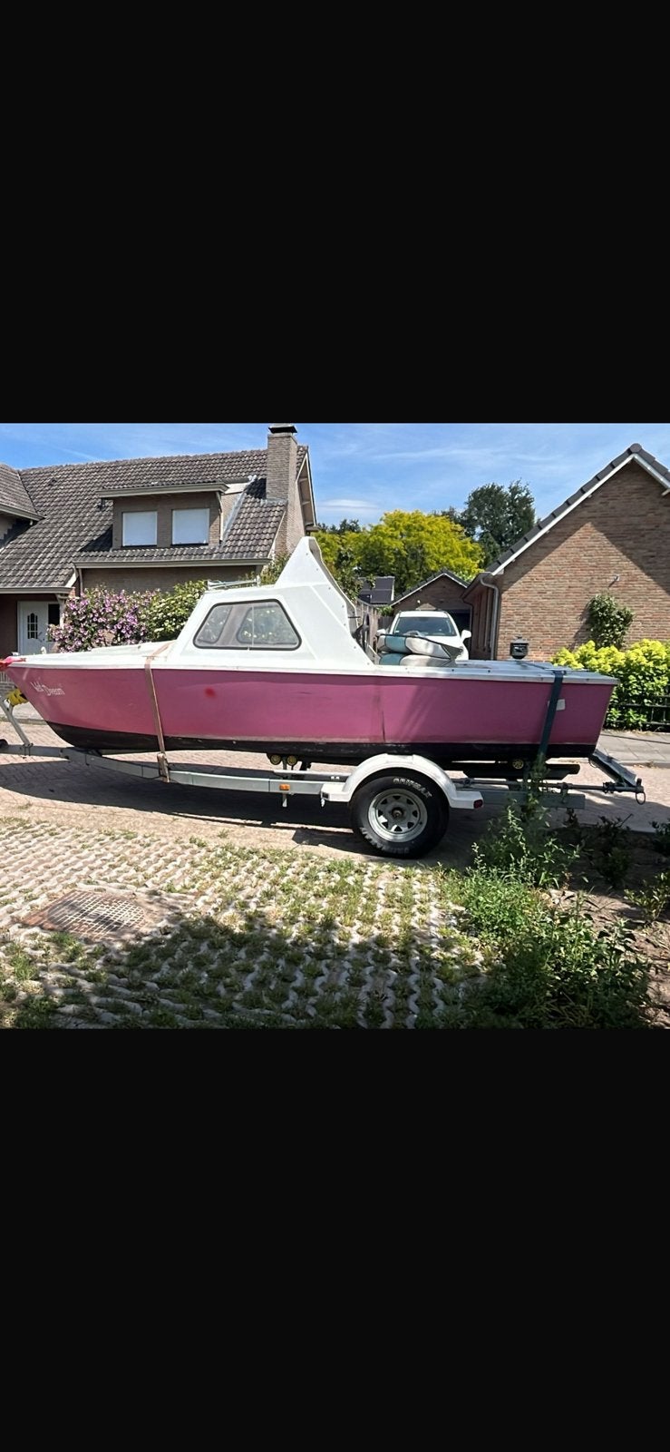 Leuk vis / tourbootje 5.60 lang met trailer en evt met motor, Ophalen, Zo goed als nieuw, Polyester, Trailer