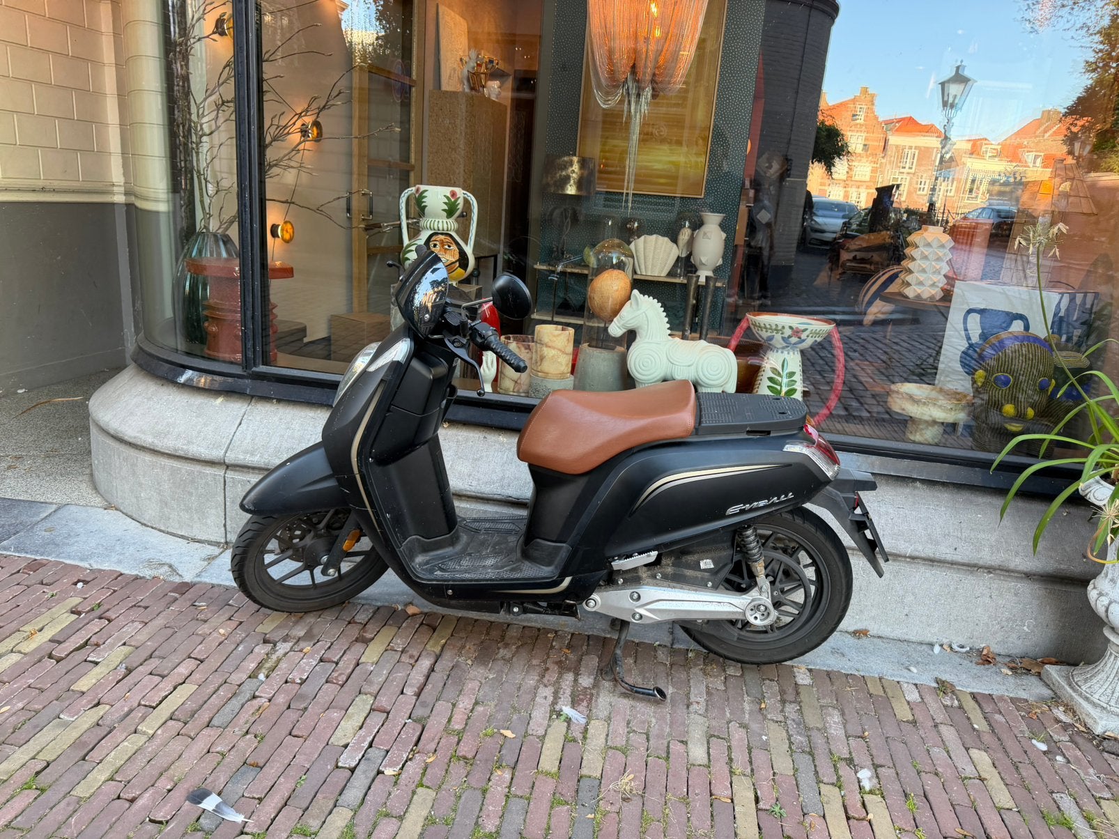 Nipponia eviball, Ophalen, Zo goed als nieuw, Elektrisch