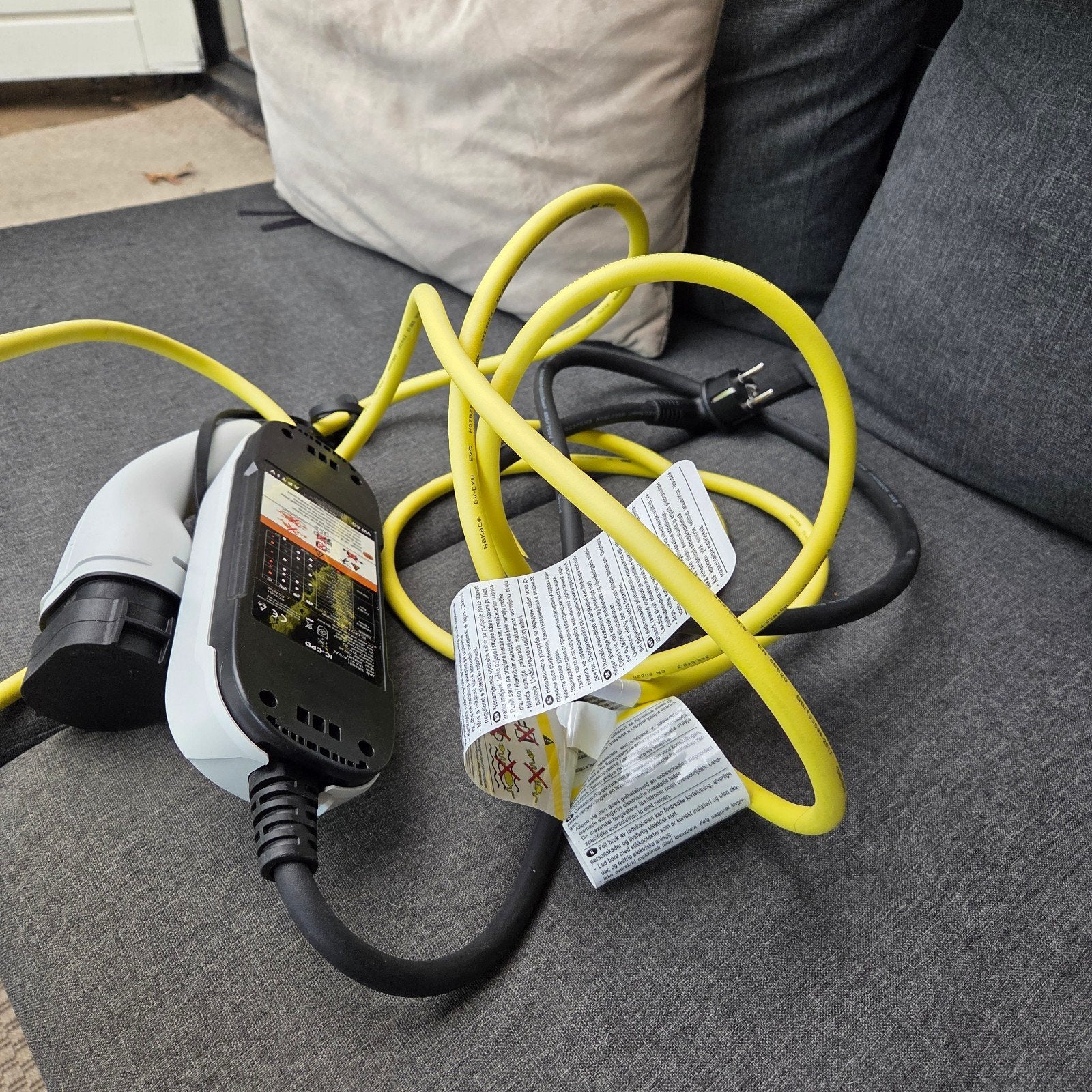 Aptiv IC-CPD EV Oplader - Draagbare Thuislader, Ophalen