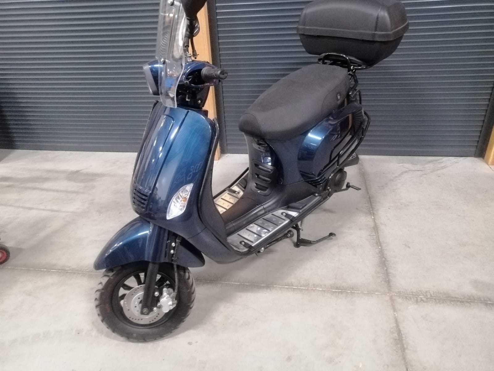 Riya - Snorscooter - Sunny-II City QT-16 - Scooter, Gebruikt, Riya