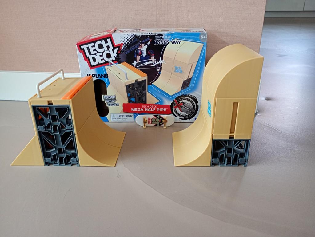 Tech Deck Skateboard Park Set - Mega Half Pipe & Meer, Kinderen en Baby's, Speelgoed | Overig, Ophalen of Verzenden, Zo goed als nieuw