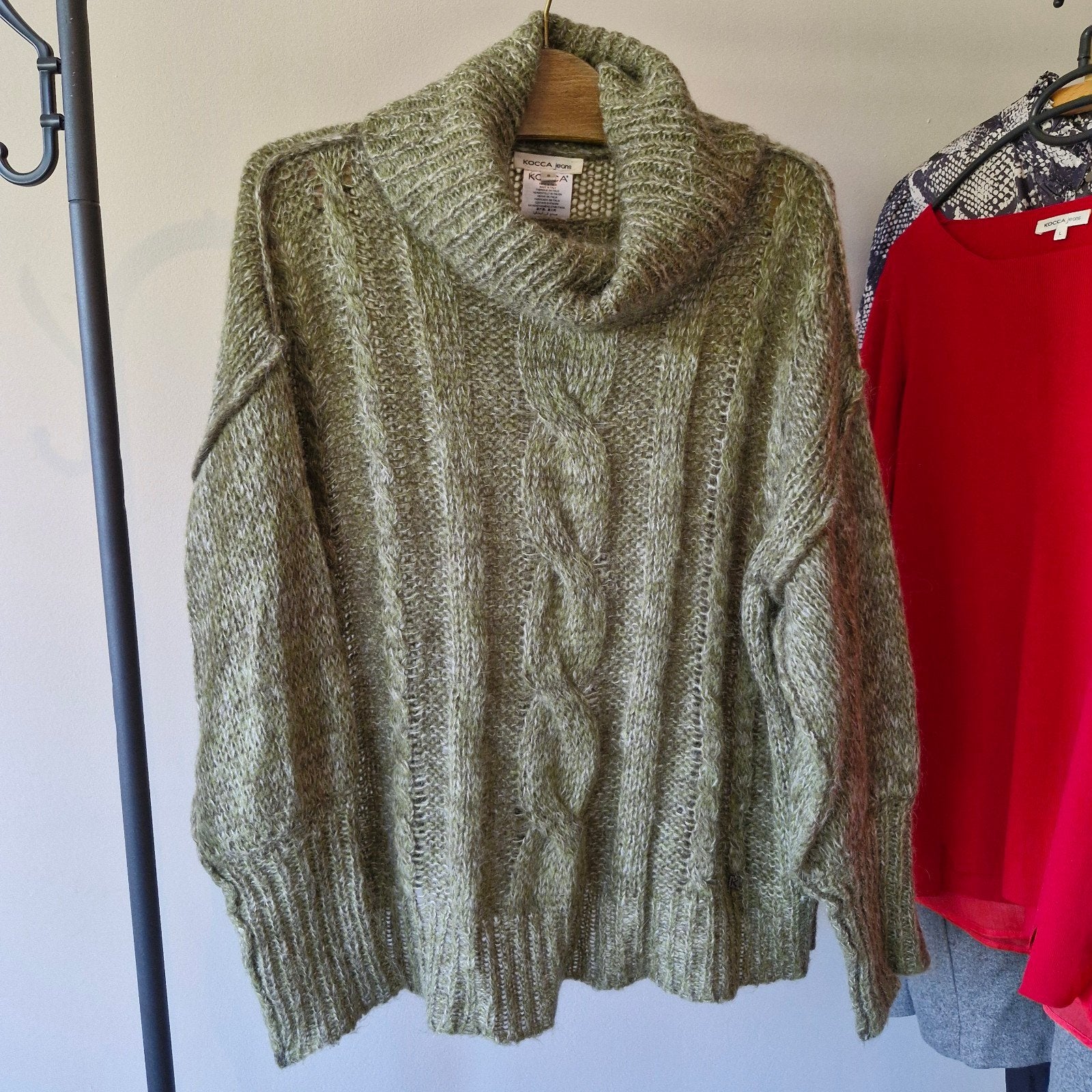 Kocca kabeltrui met col - mosgroen/legergroen (valt als M), Kleding | Dames, Kocca, Ophalen of Verzenden