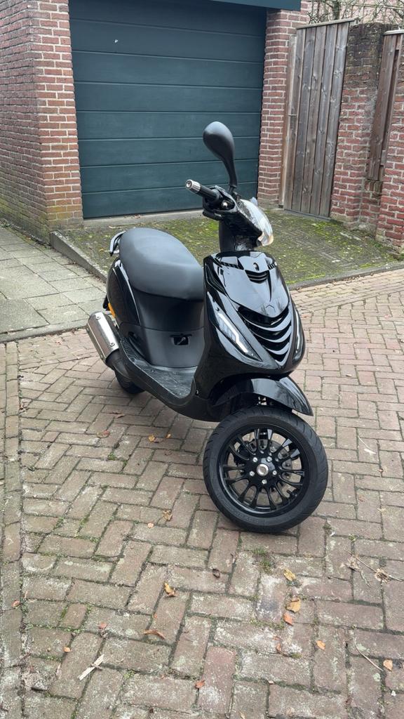 Piaggio zip 172cc, Ophalen, Zo goed als nieuw, Benzine, Zip
