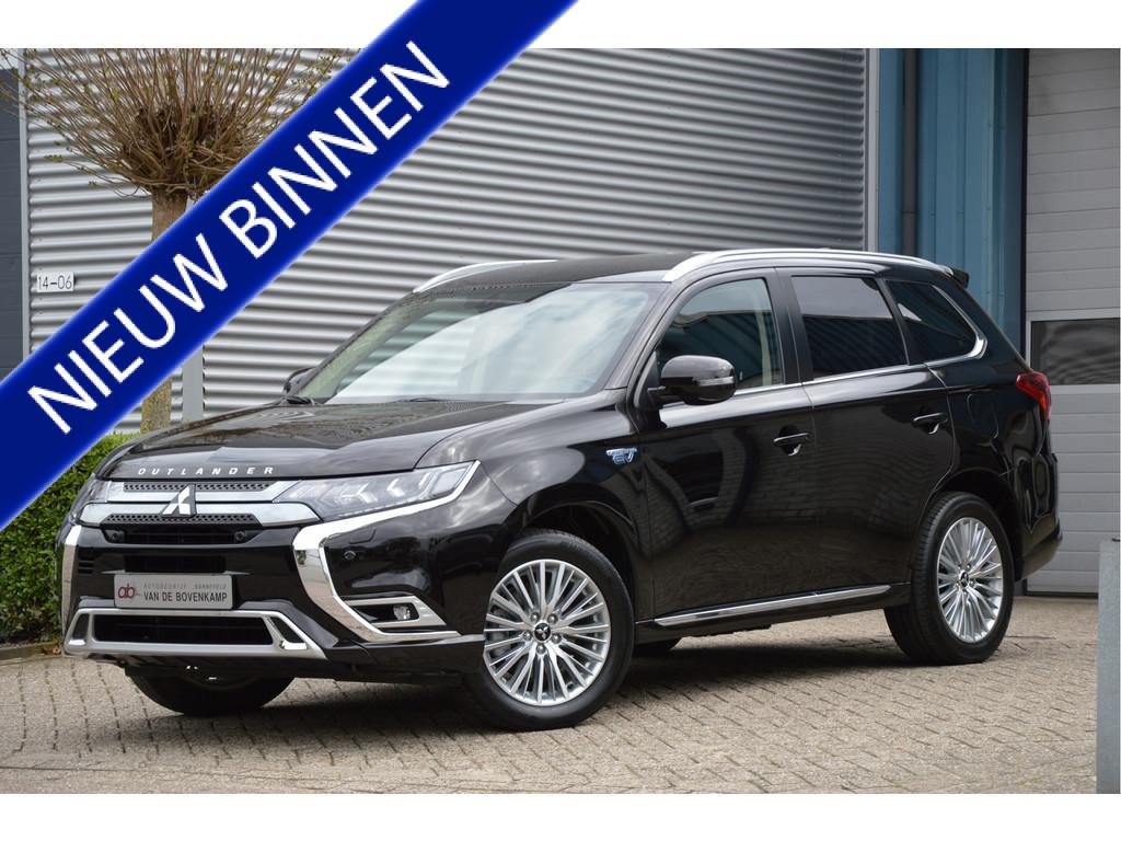 Mitsubishi Outlander 2.4 PHEV Instyle LED | CAMERA | CAR PLA, Automaat, 12 maanden, 4 cilinders, Zwart
