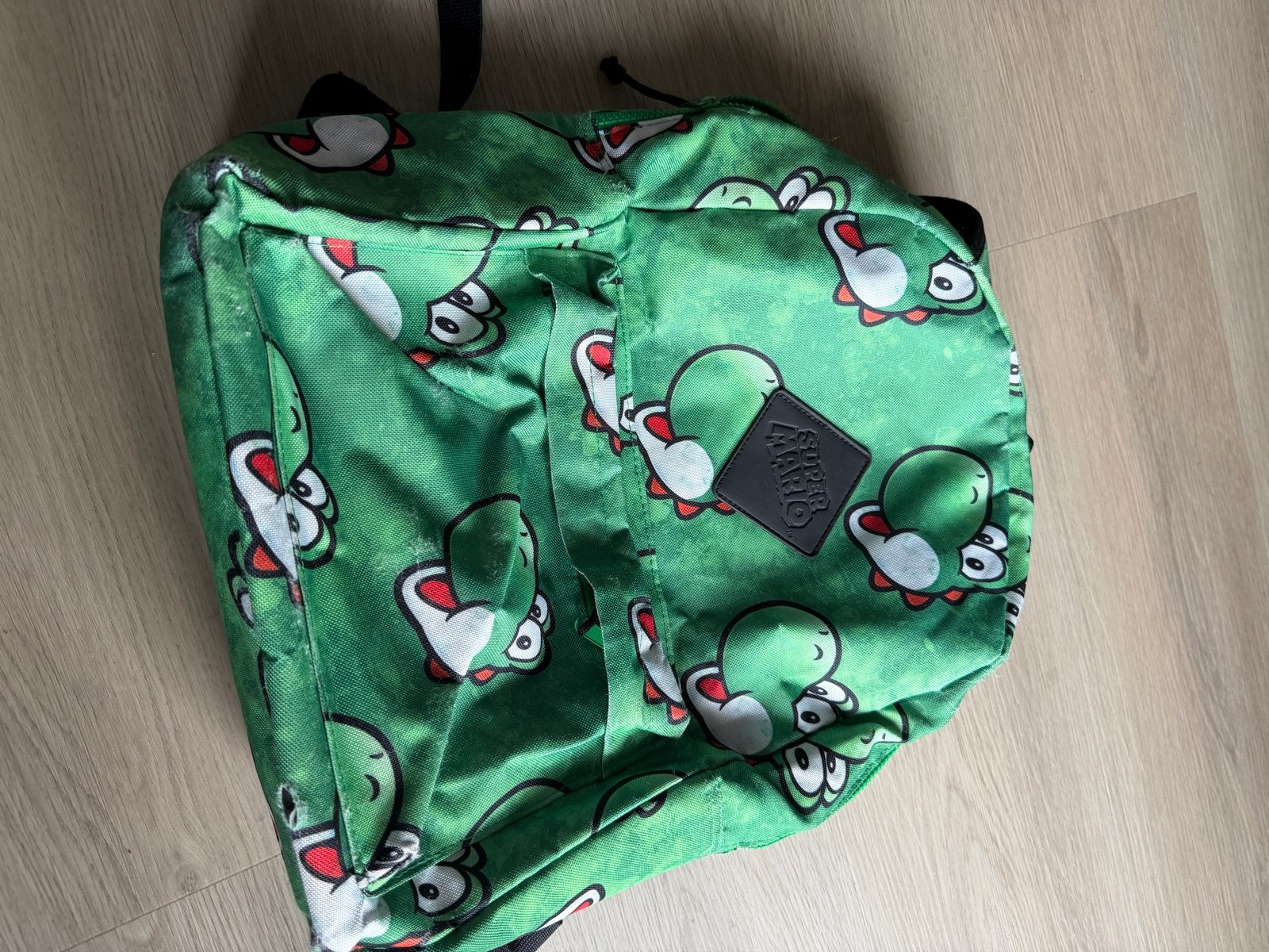 Leuke Yoshi rugzak - Super Mario Bros, Gebruikt, Disney of Dora, 25 tot 40 cm, Ophalen of Verzenden