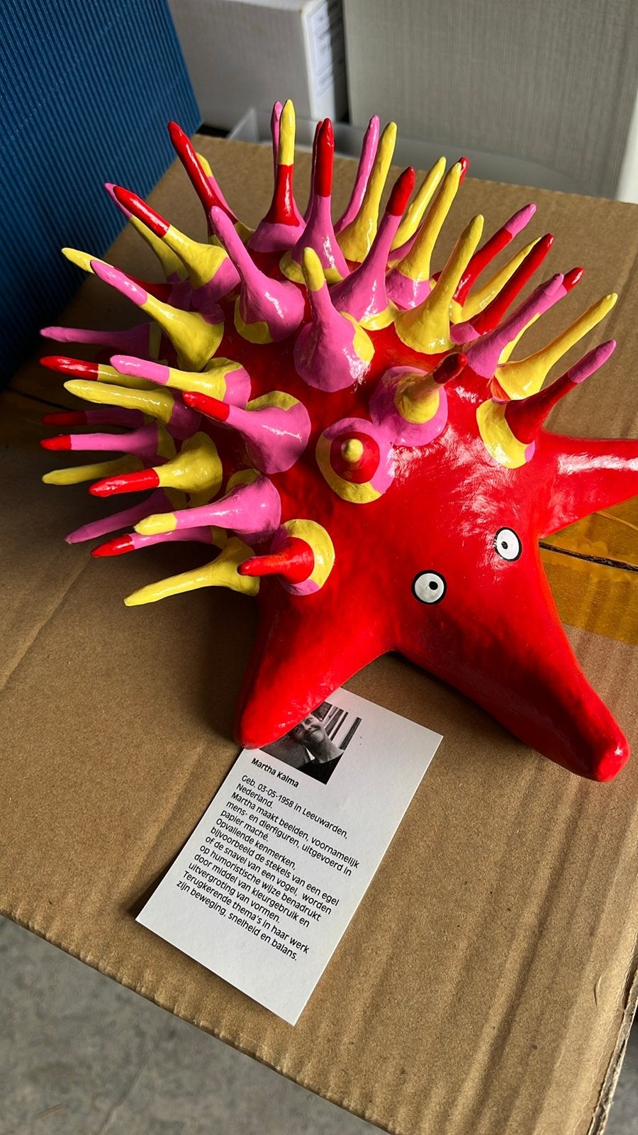 Martha Kalma - Egel sculptuur - Papier-maché, Ophalen of Verzenden, Zoogdier, 20 - 50 cm, Beeld