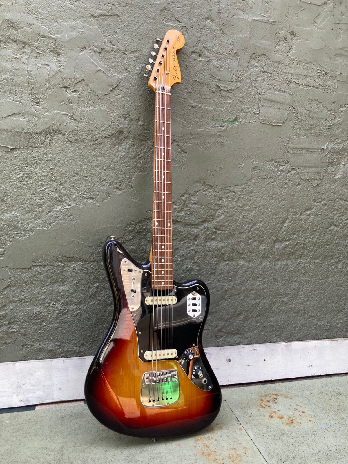 CiJ Fender Jaguar Baritone Custom, Ophalen, Zo goed als nieuw, Solid body, Fender