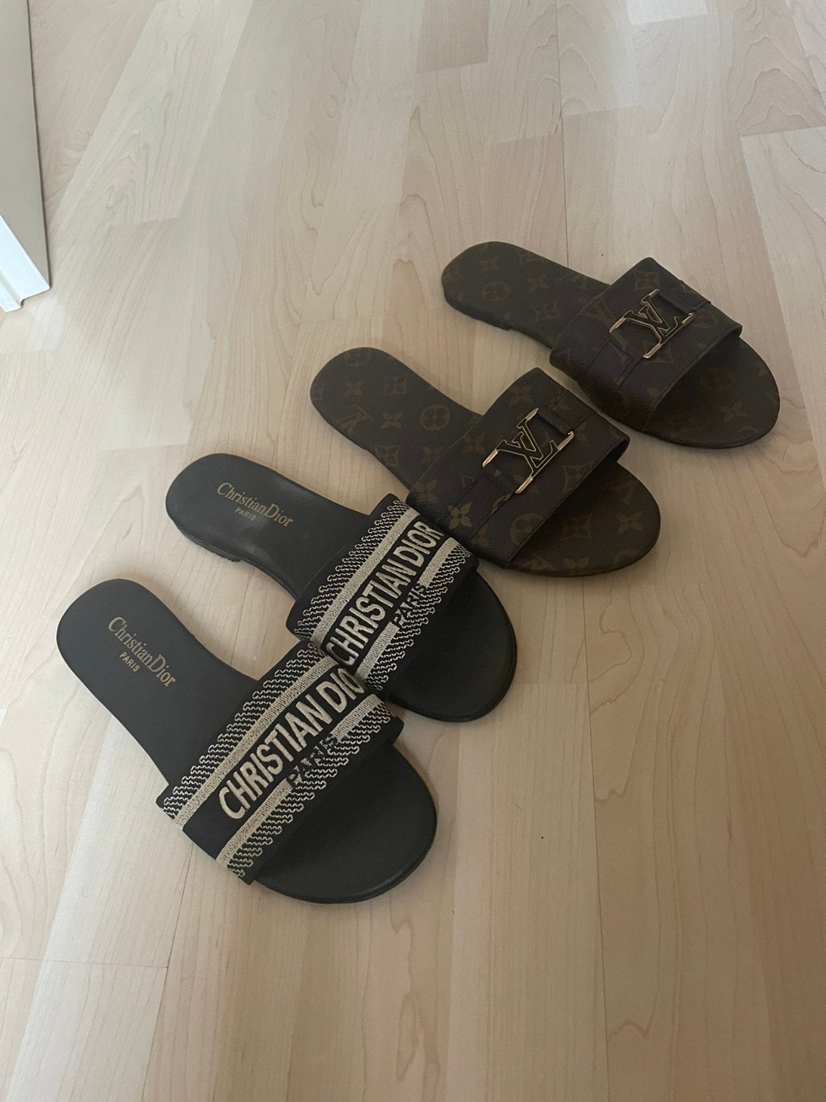 Leuke slippers, Kleding | Dames, Schoenen, Ophalen of Verzenden, Nieuw, Slippers