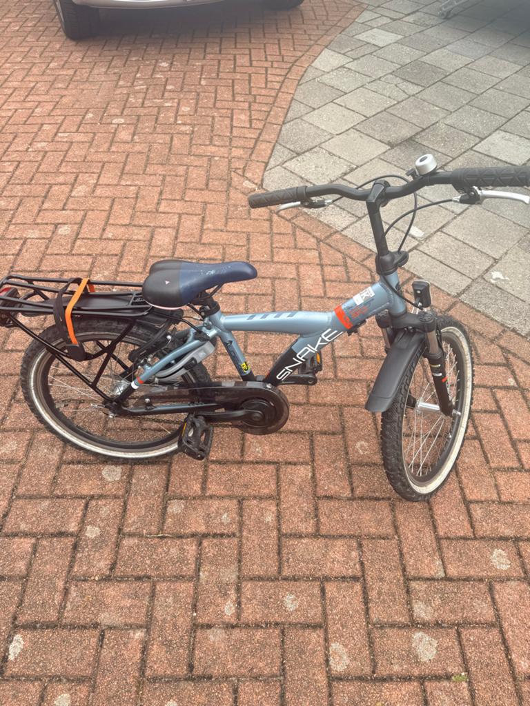 Kinderfiets Snake - Goede staat, Ophalen, Zo goed als nieuw, Minder dan 16 inch