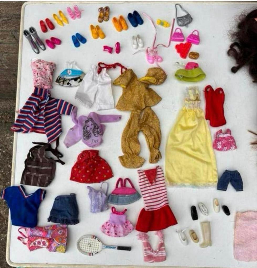 Diversen Barbiepop pop kleding, schoenen en tasjes etc, Ophalen of Verzenden, Gebruikt, Barbie