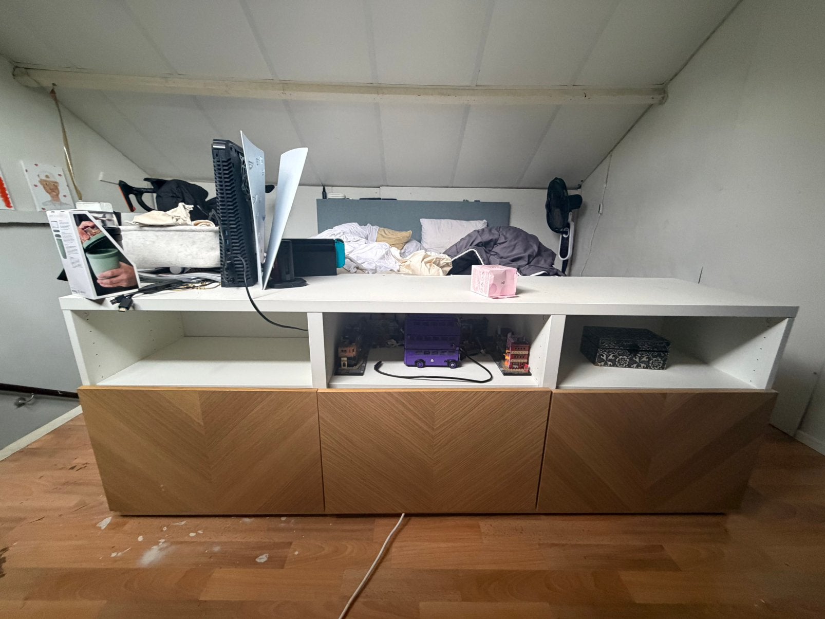 Besta, tv meubeul - IKEA, Ophalen, Zo goed als nieuw, 25 tot 50 cm, Minder dan 100 cm