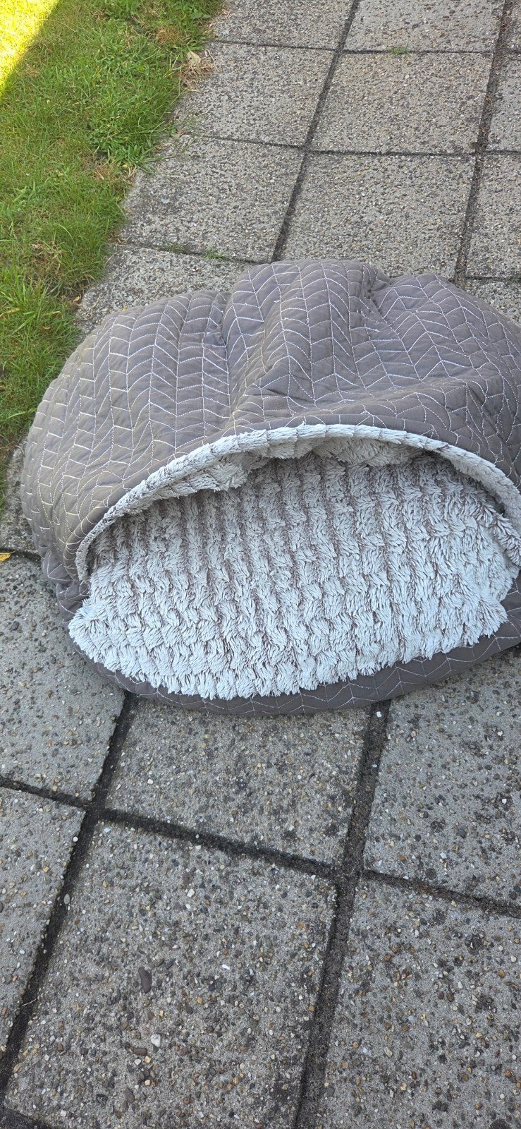 Adori Mand Cave hondenmand – 80 x 60 x 20 cm – Grijs

Te koo, Dieren en Toebehoren, Hondenmanden, Ophalen, Gebruikt, Stof