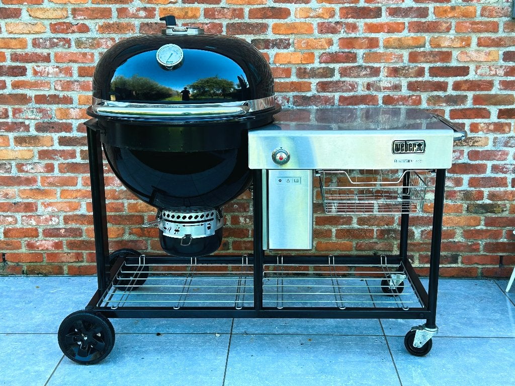 Foto 2 van Weber Summit Kamado S6 Charcoal Grill Center