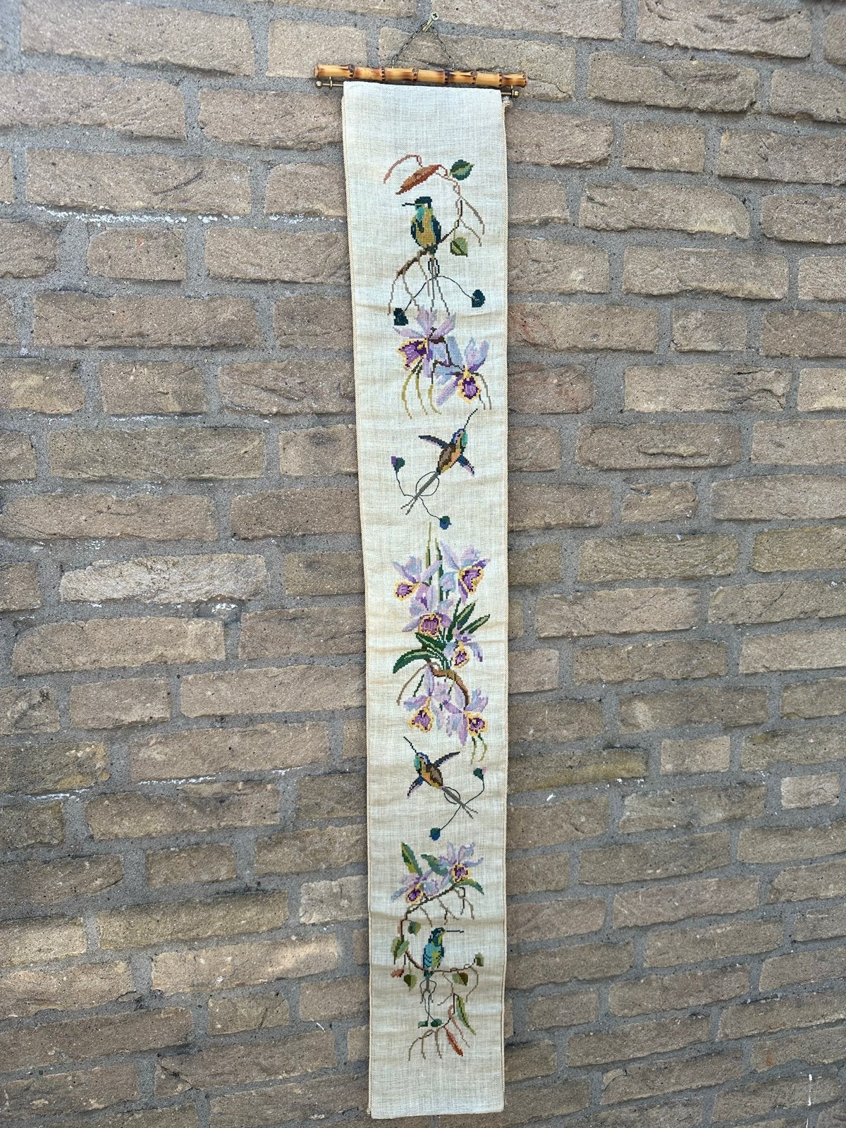 Vintage Wandkleed Kolibries en Orchideeën Handgemaakt, Ophalen of Verzenden, Zo goed als nieuw, Handgemaakt, Meerkleurig