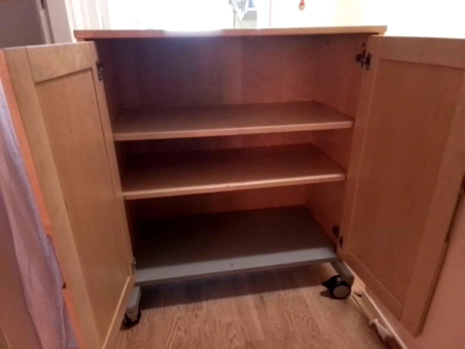 Gratis kast met 2 legplanken, Ophalen, Gebruikt