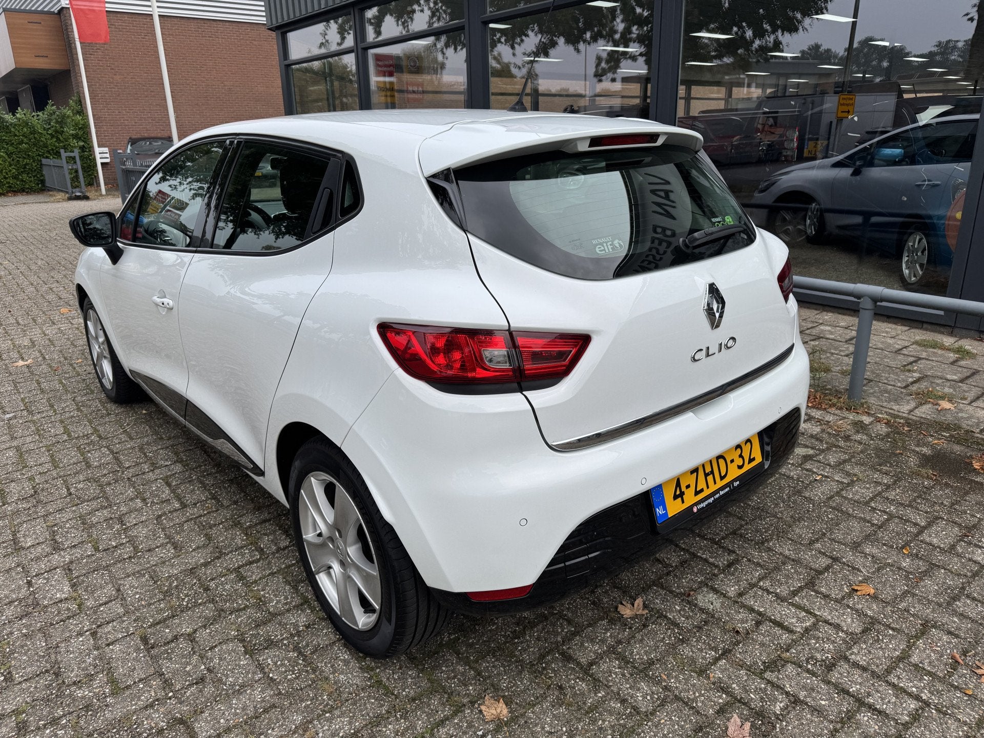 Renault Clio 1.2 Dynamique AUTOMAAT-CLIMA-CRUISE (bj 2015), Auto's, Euro 5, Stof, Gebruikt, Origineel Nederlands