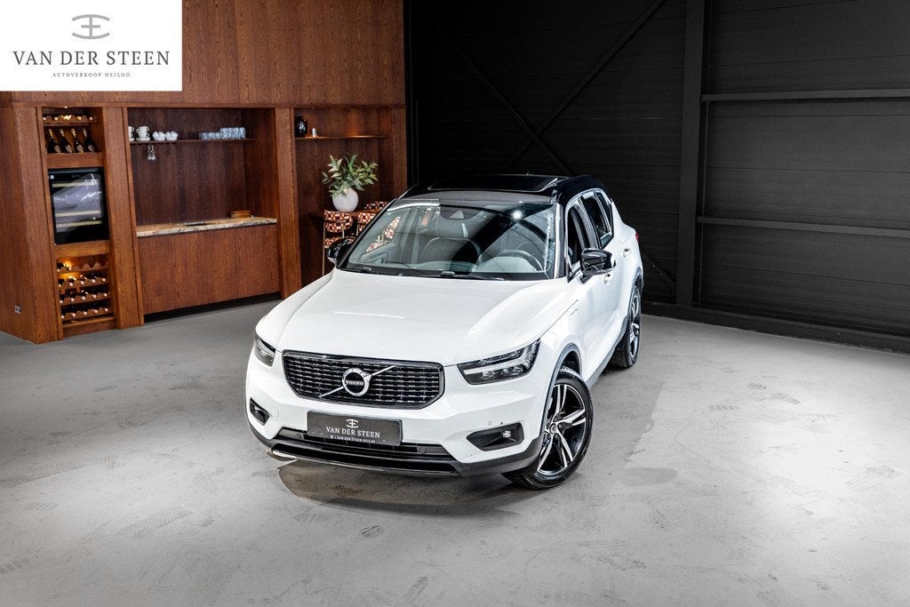 Volvo XC40 1.5 T4 Recharge R-Design Expression Pano | Stuur-, Stof, Euro 6, 1712 kg, Automatische klimaatregeling