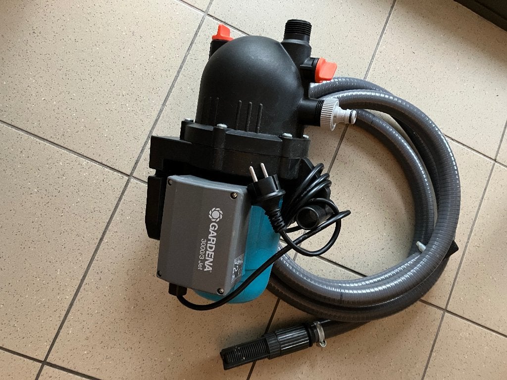 Gardena 3000/3 Jet, Tuin en Terras, Ophalen, Zo goed als nieuw, Elektrisch, Besproeiingspomp