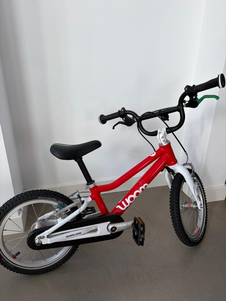 Woom 2 - Rood - Goede staat - ophalen in Amsterdam, Ophalen, Zo goed als nieuw, Minder dan 16 inch
