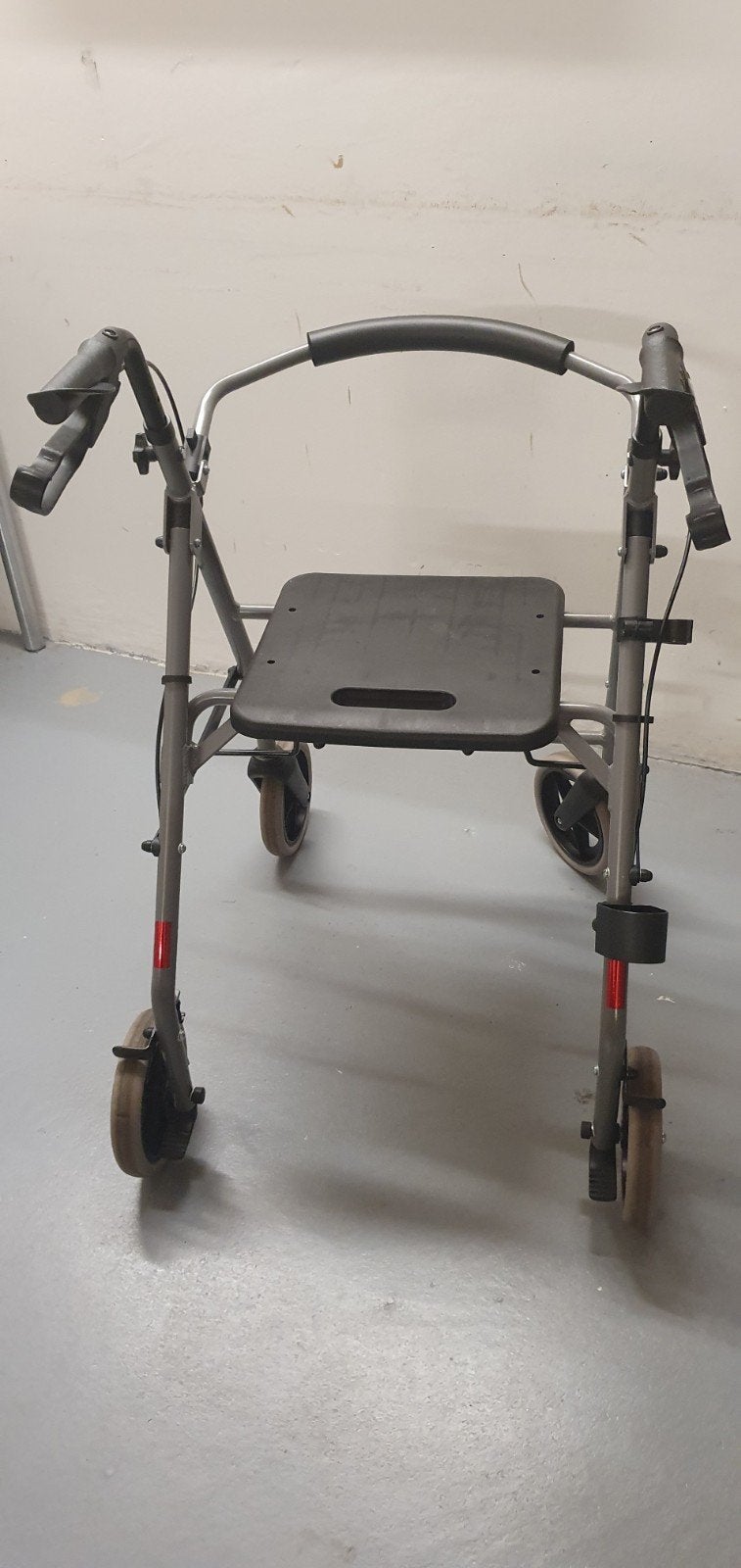 inklapbare rollator Gigo 2G, Ophalen, Gebruikt