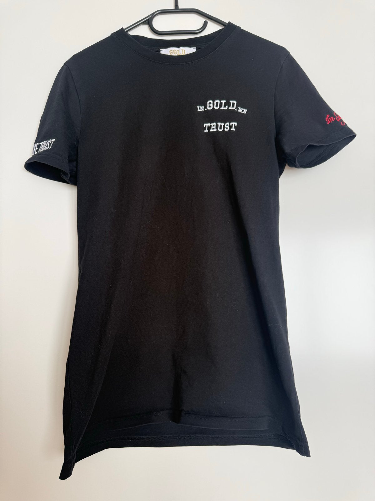 In Gold We Trust T-shirt, Zwart, Ophalen of Verzenden, Korte mouw, Maat 36 (S)