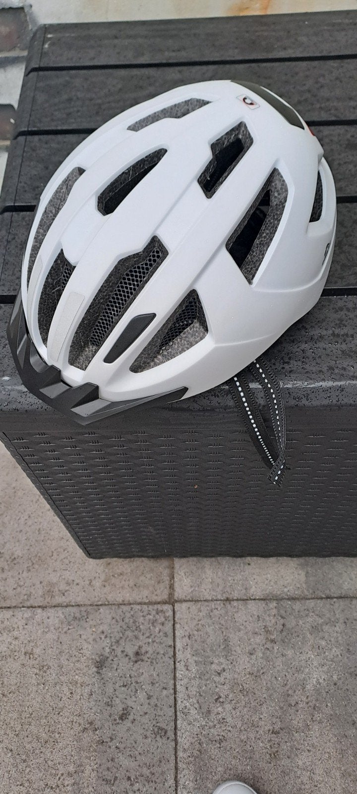 Fietshelm - Wit en Grijs (2 stuks), Onbekend, Nieuw, Dame, Ophalen