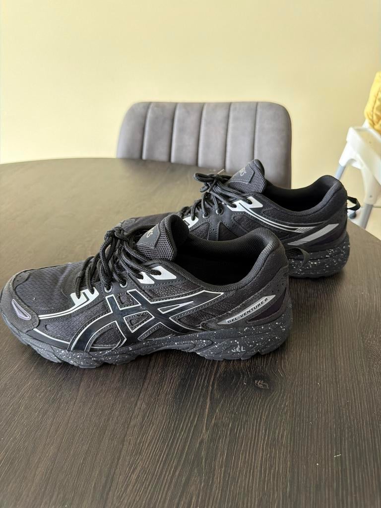 ASICS GEL-VENTURE 8  maat 44, Sport en Fitness, Korfbal, Ophalen of Verzenden, Zo goed als nieuw