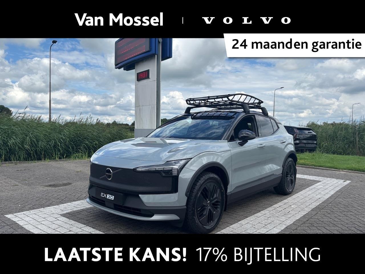Volvo EX30 Cross Country Twin Motor Performance Ultra 69 kWh, Auto's, Volvo, Automaat, Gebruikt, Huisgarantie, 680 min