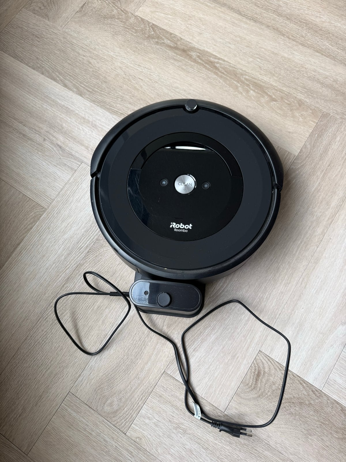 iRobot Roomba e6 Robotstofzuiger - Zo goed als nieuw, IRobot, Zo goed als nieuw, Robotstofzuiger, Reservoir