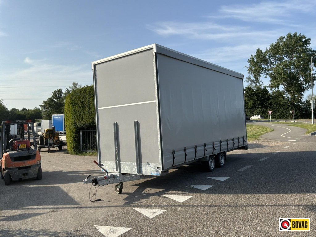 Oosterwijk Huifwagen schuifzeilen volume uniek 3500 kg, Gebruikt