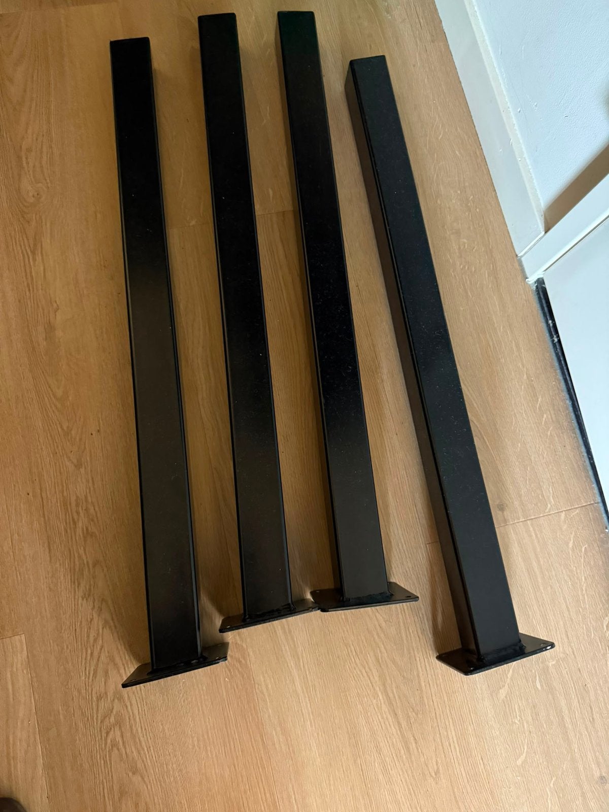 MaximaVida metalen schuine tafelpoten zwart, Ophalen of Verzenden, Zo goed als nieuw, Rond, 50 tot 100 cm