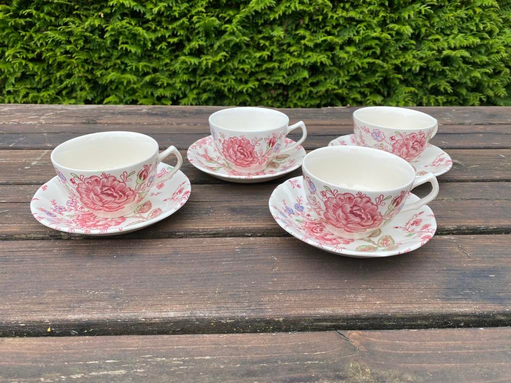 Johnson Brothers Rose Chintz kop/schotel, Gebruikt, Ophalen of Verzenden, Overige stijlen, Kop(pen) en/of Schotel(s)