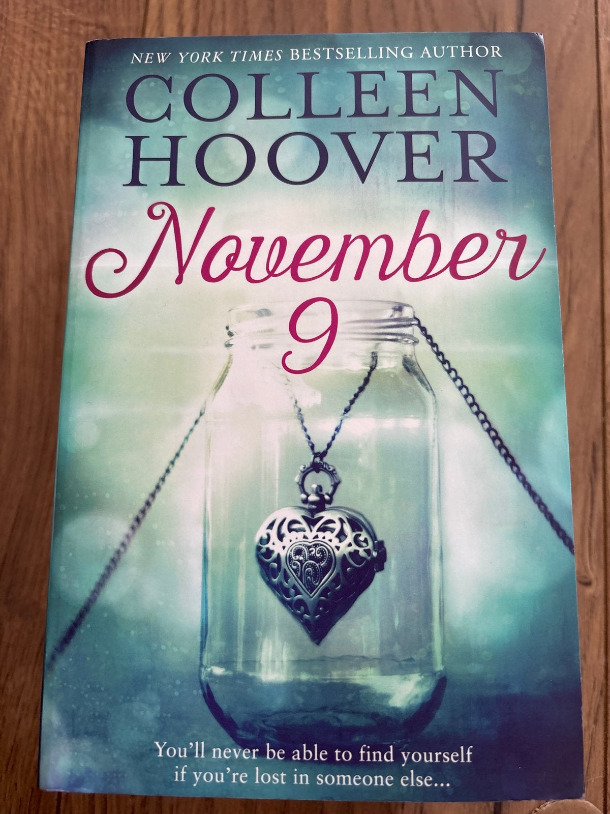 November 9 - Colleen Hoover (Engels), Ophalen of Verzenden, Zo goed als nieuw, Amerika