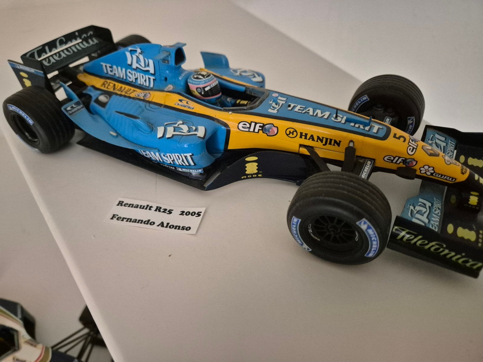 Hotwheels 1:18 Renault R25 Alonso, Ophalen of Verzenden, Hot Wheels