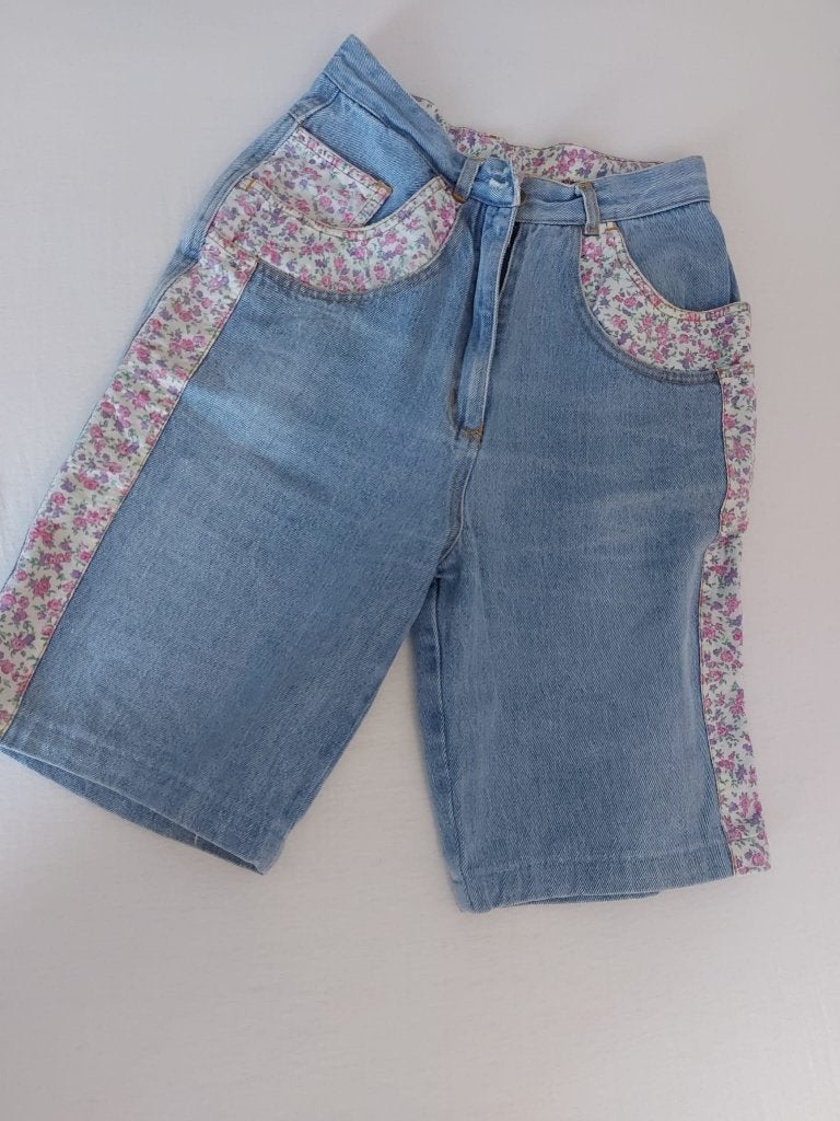 Dames korte broek Mt. 40 zgan, Kort, Blauw, Zo goed als nieuw, "Classic Denim"