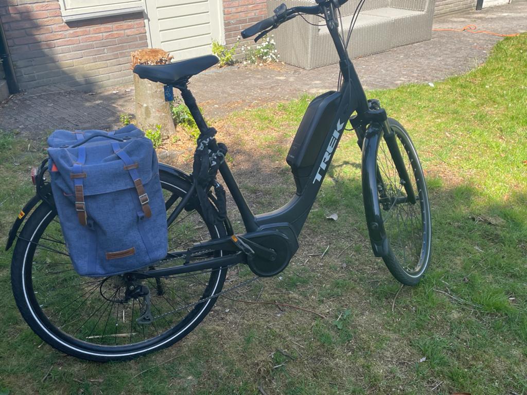 Dames fiets E-bike met Bosch Powerpack 500 Trek district+, Gebruikt, 47 tot 51 cm, 50 km per accu of meer, Ophalen