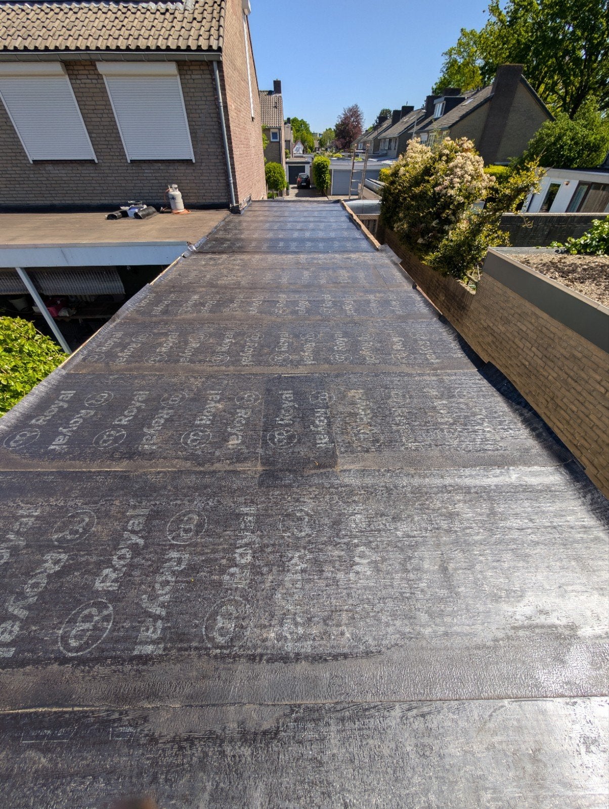 Voor al uw bitumen daken, Ophalen