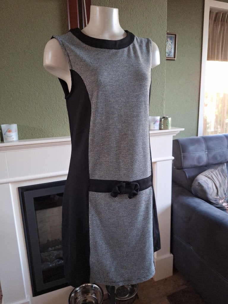 Mademoiselle Yeye zwart wit ruit jurk XL, Kleding | Dames, Verzenden, Zwart, Maat 46/48 (XL) of groter, Zo goed als nieuw
