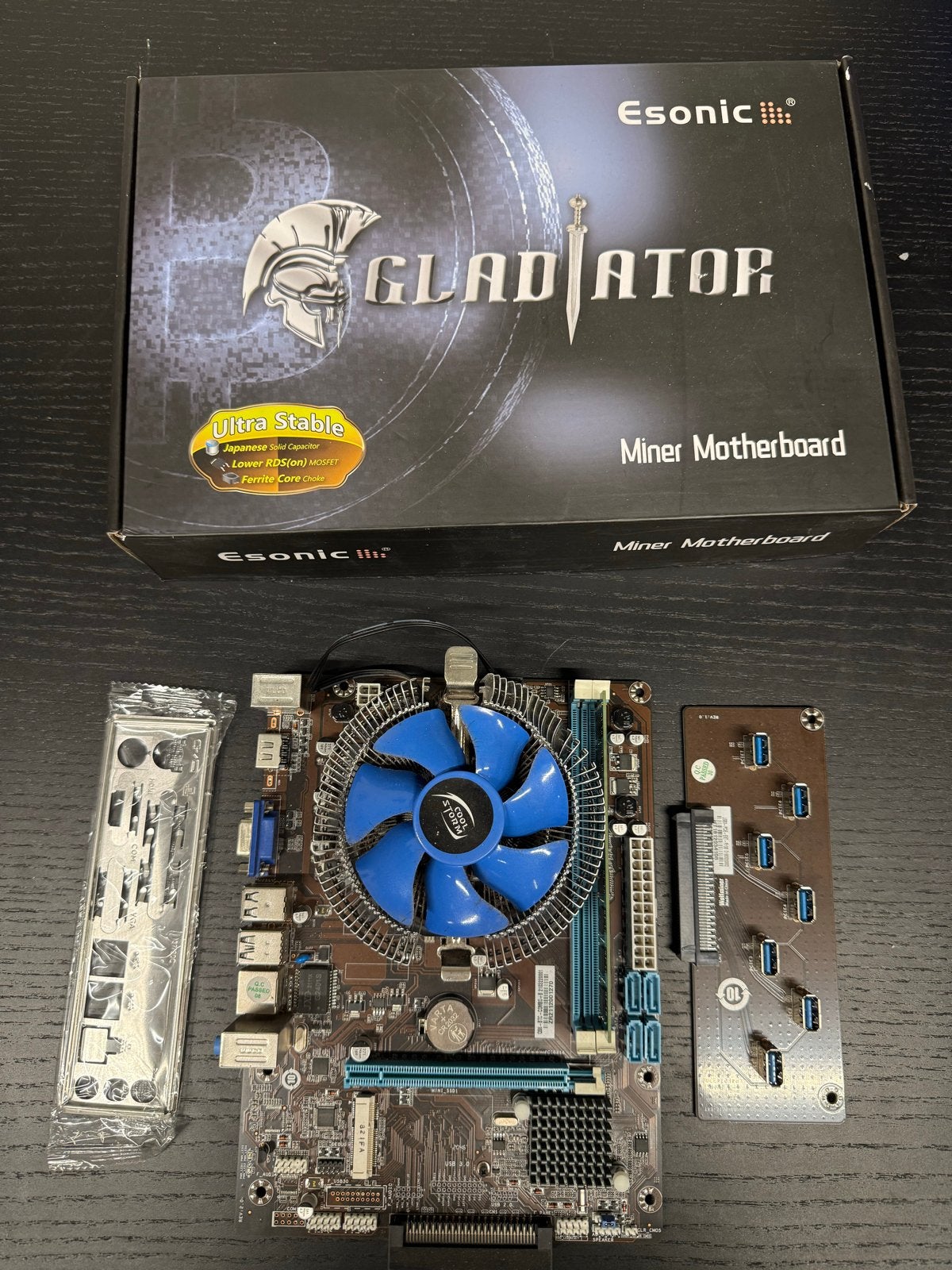 Complete Mobo in doos, Ophalen of Verzenden, Gebruikt, Intel, DDR3