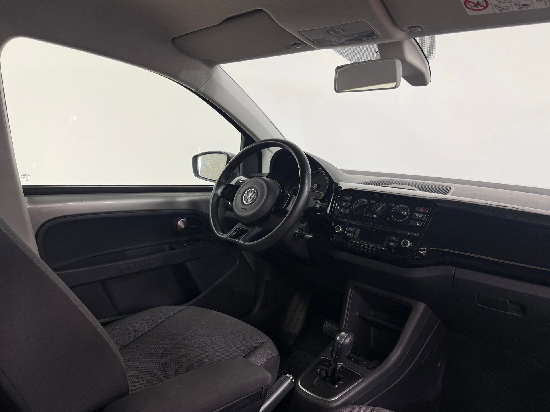 Volkswagen Up! 1.0 high up! BlueMotion Automaat/Airco/Stoelv, Auto's, Dealer onderhouden, Stof, Gebruikt, Met garantie (alle)
