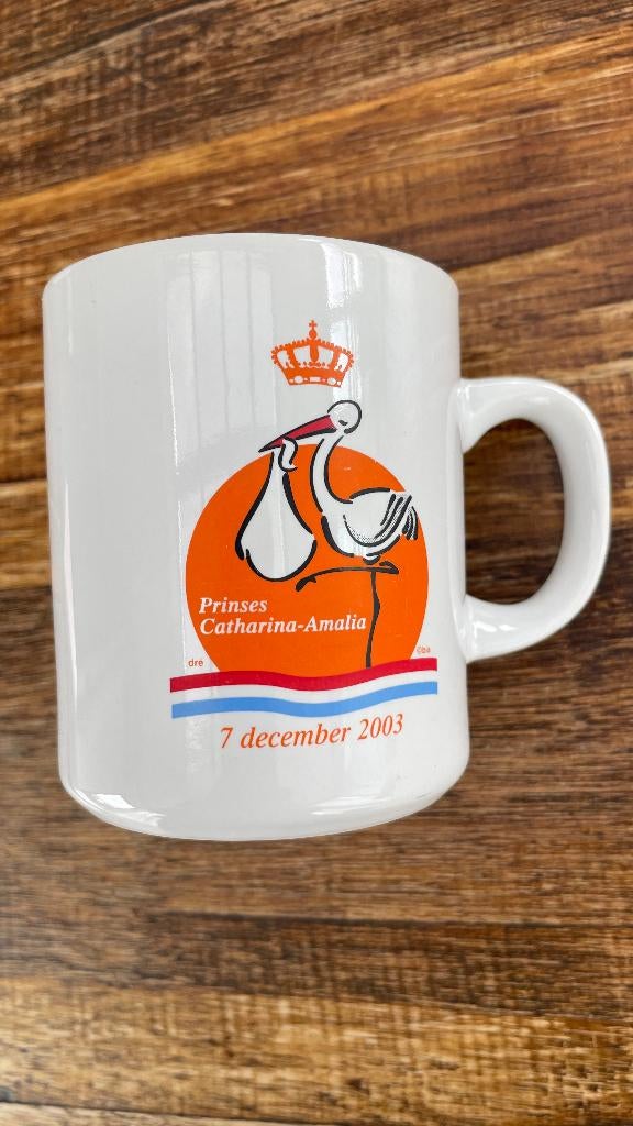Beker - geboorte Catharina-Amalia, Verzamelen, Ophalen of Verzenden, Zo goed als nieuw, Nederland, Servies