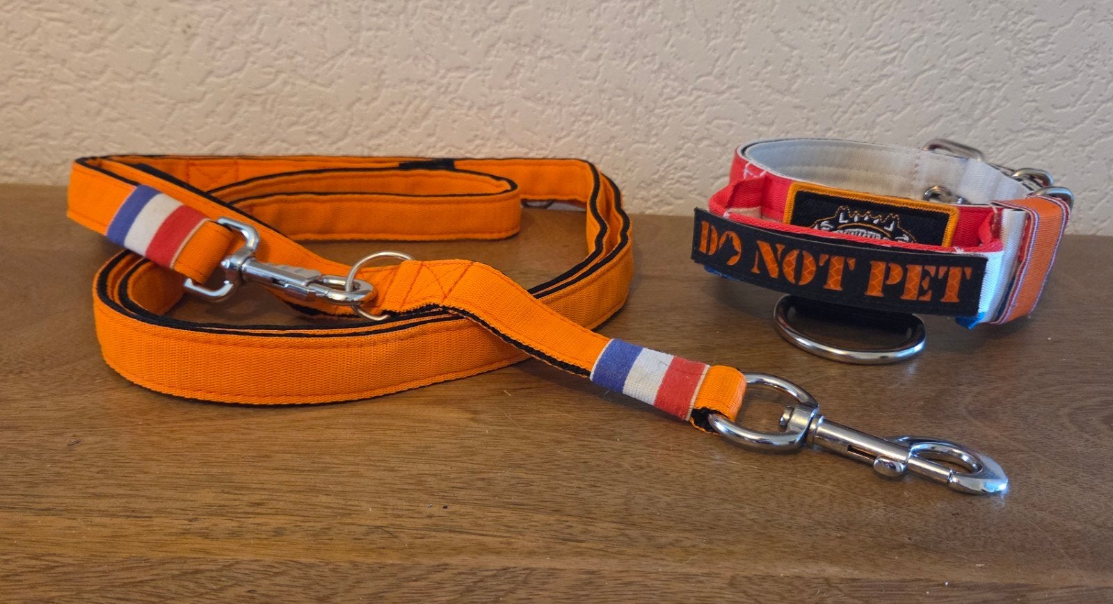 Extreme dog gear Nederland halsband met riem, Ophalen of Verzenden, Zo goed als nieuw