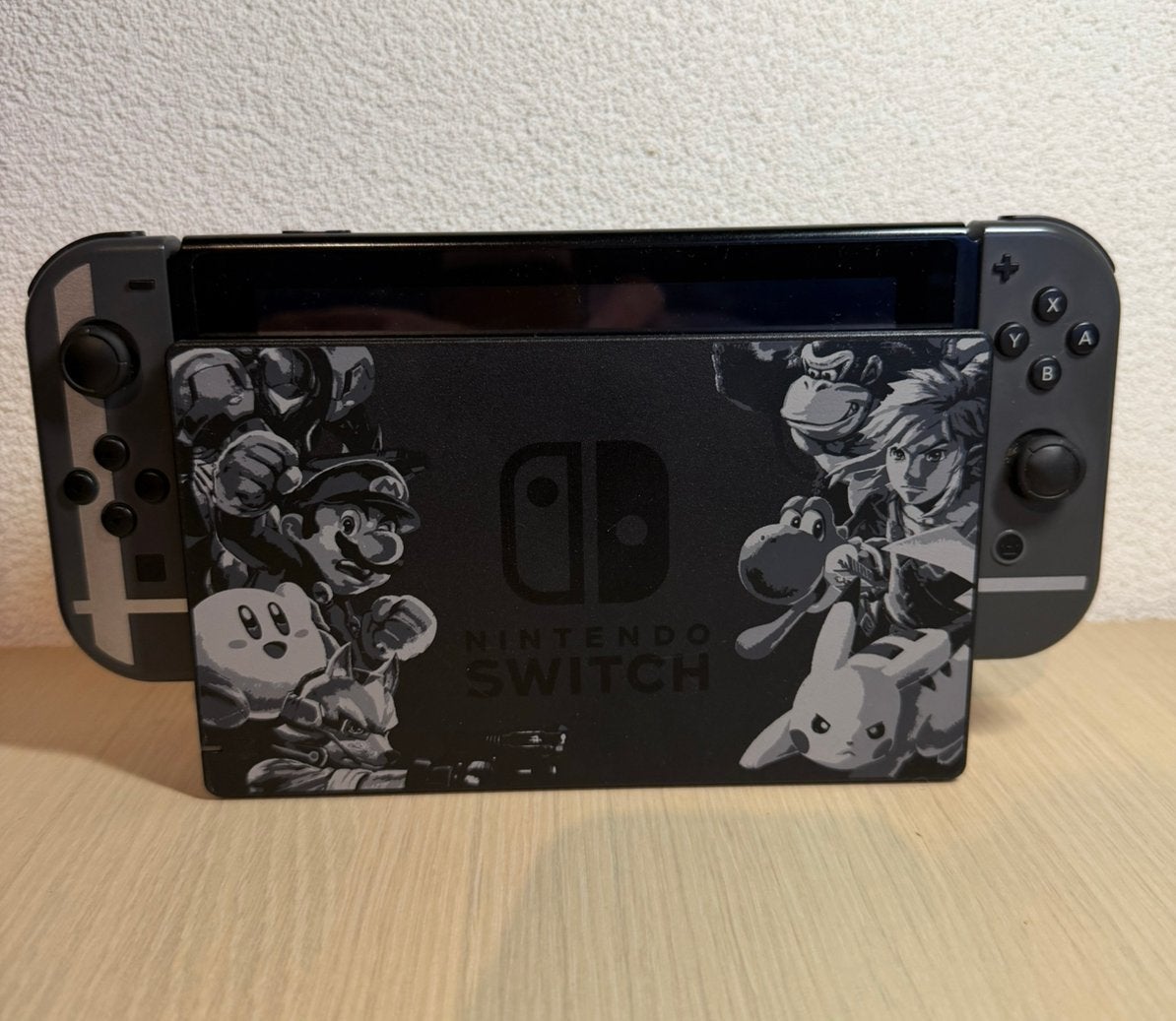 Nintendo Switch - Super Smash Bros. Edition, Ophalen of Verzenden, Zo goed als nieuw, Met 2 controllers, Switch Original