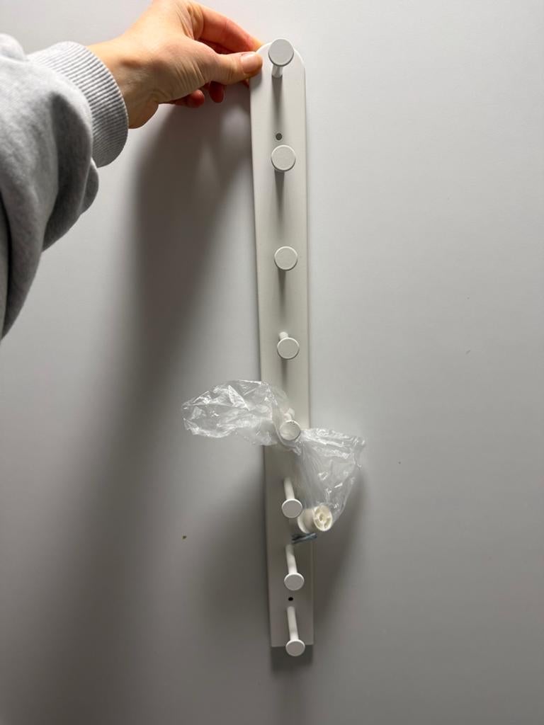 IKEA TJUSIG Kapstok met 8 haken, wit, 78 cm, Ophalen, Met plank(en), Nieuw, 50 tot 100 cm
