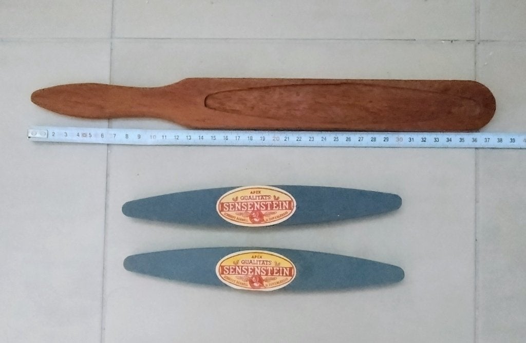 Sensenstein slijp/wetsteen 2x met houten houder ongebruikt, Ophalen of Verzenden