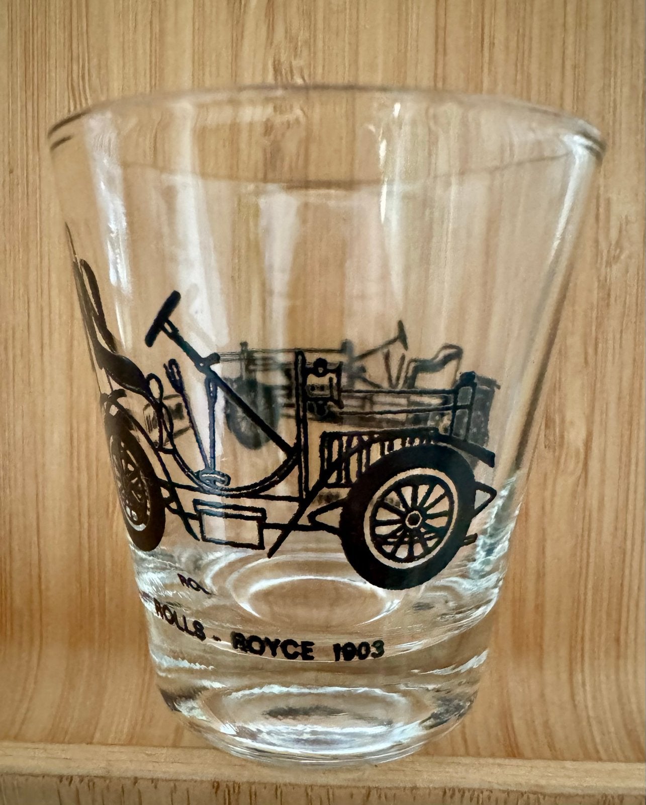 Borrelglaasje Oldtimer Rolls Royce 1903 en Berliet 1911, Ophalen of Verzenden, Zo goed als nieuw, Borrel- of Shotglas