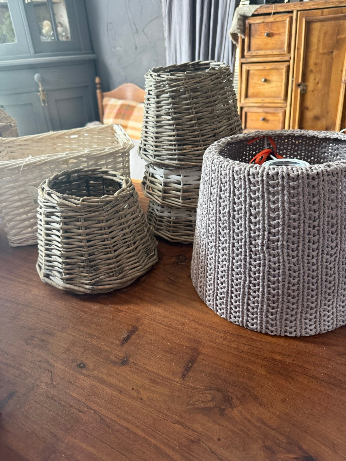 Nieuwe lampenkappen en mandje, Nieuw, Ophalen of Verzenden, Overige typen, Natuurlijk materiaal